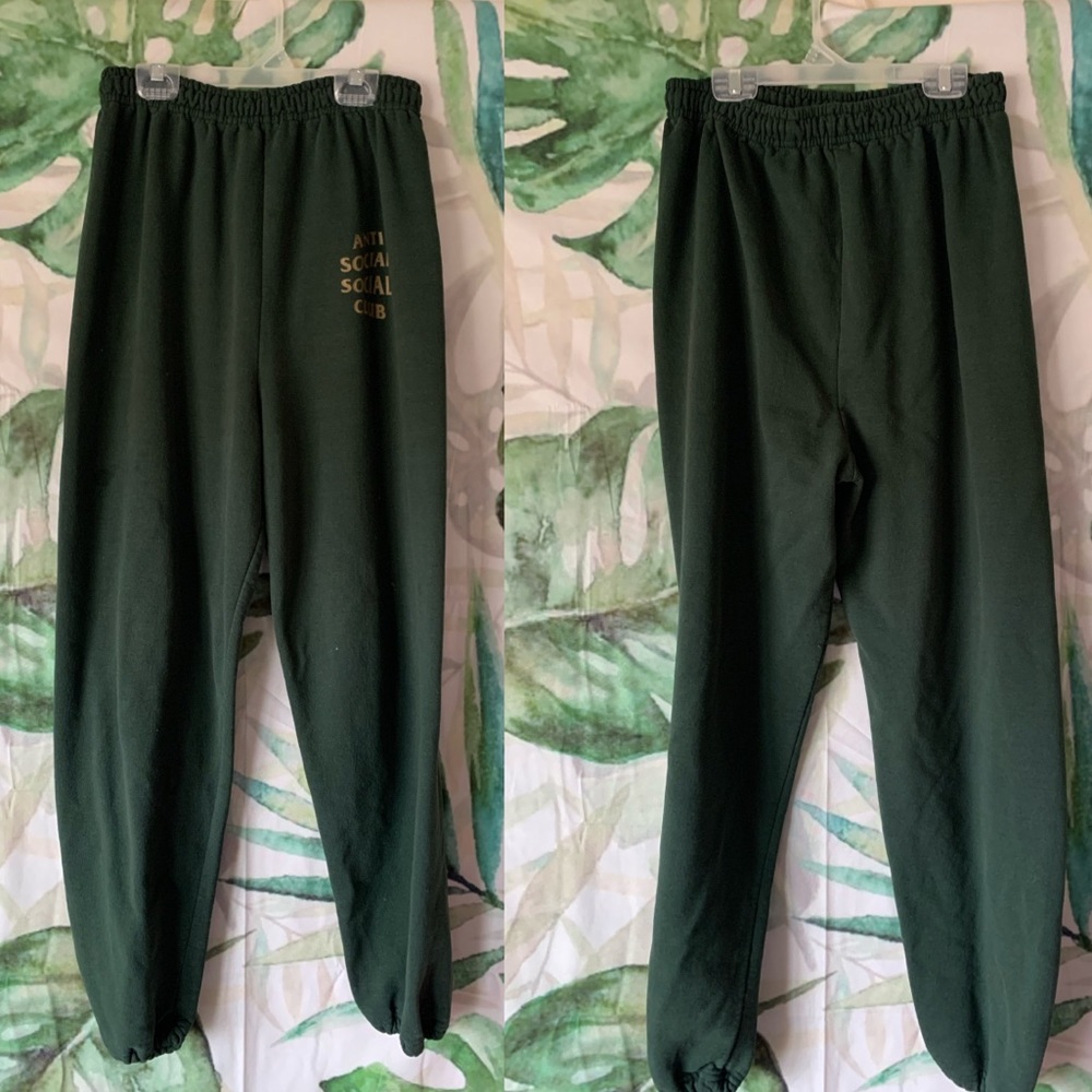 Antisocial social club sweats